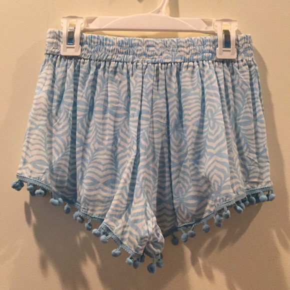 Blue and white flowy shorts - Picture 3 of 4